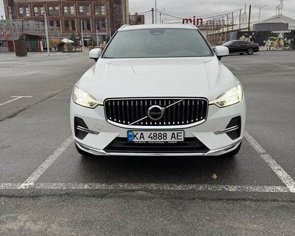 Белый Вольво ХС60, объемом двигателя 1.97 л и пробегом 64 тыс. км за 52000 $, фото 7 на Automoto.ua