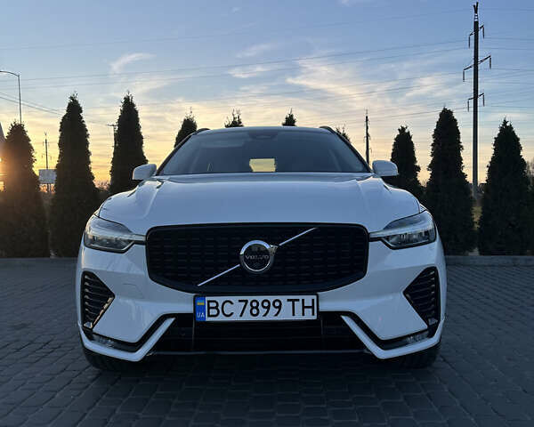 Білий Вольво ХС60, об'ємом двигуна 1.97 л та пробігом 31 тис. км за 35600 $, фото 1 на Automoto.ua