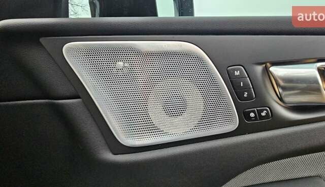 Белый Вольво ХС60, объемом двигателя 2 л и пробегом 29 тыс. км за 52000 $, фото 10 на Automoto.ua