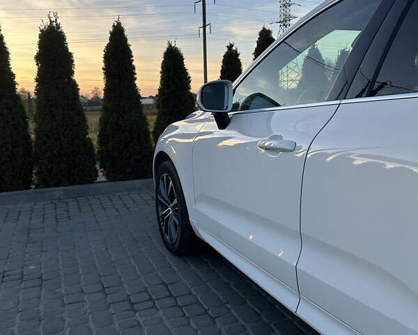 Білий Вольво ХС60, об'ємом двигуна 1.97 л та пробігом 31 тис. км за 35600 $, фото 22 на Automoto.ua