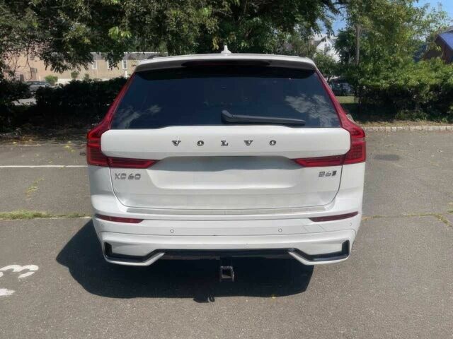 Белый Вольво ХС60, объемом двигателя 2 л и пробегом 13 тыс. км за 16700 $, фото 4 на Automoto.ua