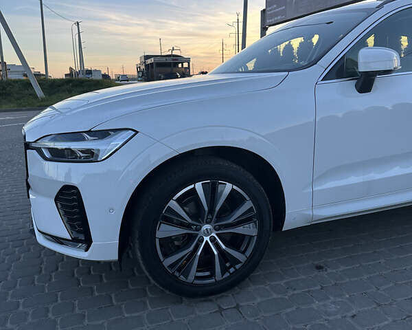 Білий Вольво ХС60, об'ємом двигуна 1.97 л та пробігом 31 тис. км за 35600 $, фото 4 на Automoto.ua