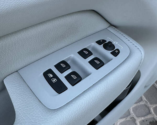 Білий Вольво ХС60, об'ємом двигуна 1.97 л та пробігом 31 тис. км за 35600 $, фото 65 на Automoto.ua