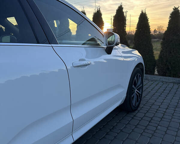 Білий Вольво ХС60, об'ємом двигуна 1.97 л та пробігом 31 тис. км за 35600 $, фото 23 на Automoto.ua