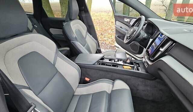 Белый Вольво ХС60, объемом двигателя 2 л и пробегом 29 тыс. км за 52000 $, фото 7 на Automoto.ua