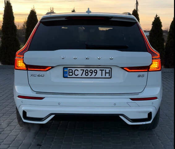 Білий Вольво ХС60, об'ємом двигуна 1.97 л та пробігом 31 тис. км за 35600 $, фото 84 на Automoto.ua