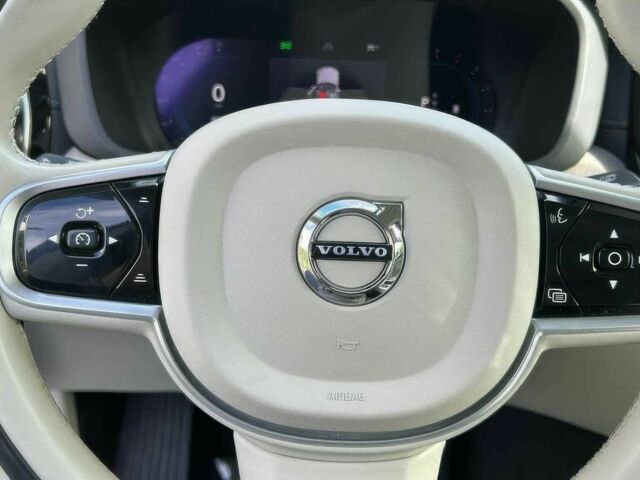 Білий Вольво ХС60, об'ємом двигуна 2 л та пробігом 29 тис. км за 26800 $, фото 6 на Automoto.ua