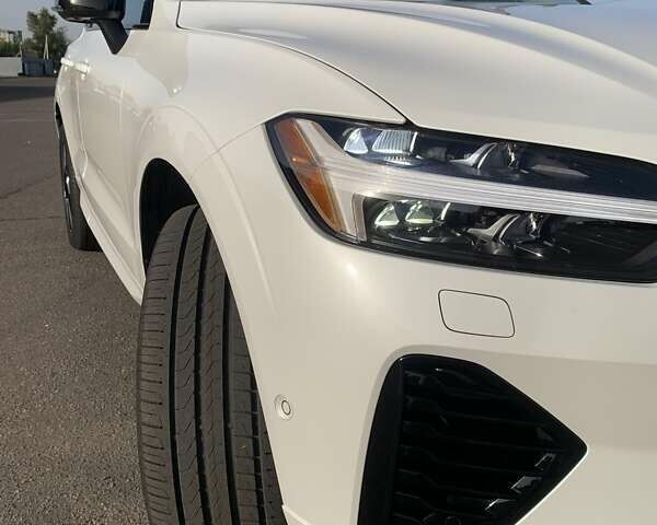 Белый Вольво ХС60, объемом двигателя 2 л и пробегом 6 тыс. км за 37200 $, фото 12 на Automoto.ua