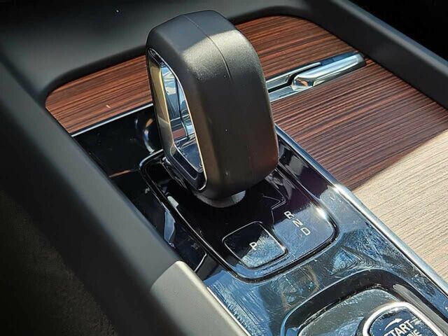 Белый Вольво ХС60, объемом двигателя 2 л и пробегом 14 тыс. км за 16700 $, фото 7 на Automoto.ua