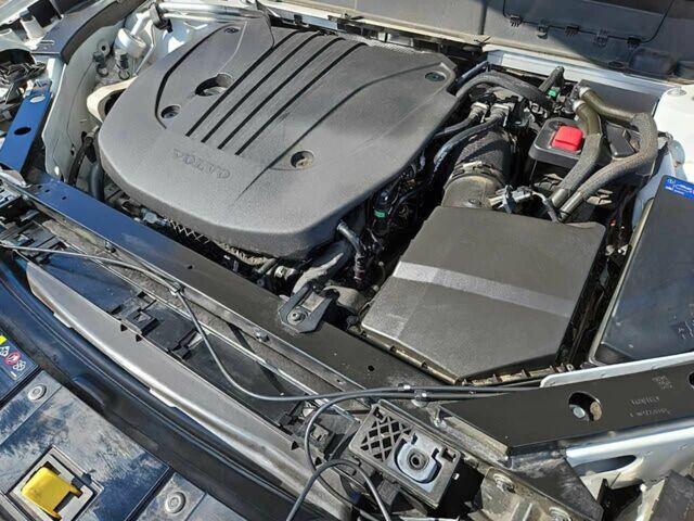 Белый Вольво ХС60, объемом двигателя 2 л и пробегом 14 тыс. км за 16700 $, фото 13 на Automoto.ua