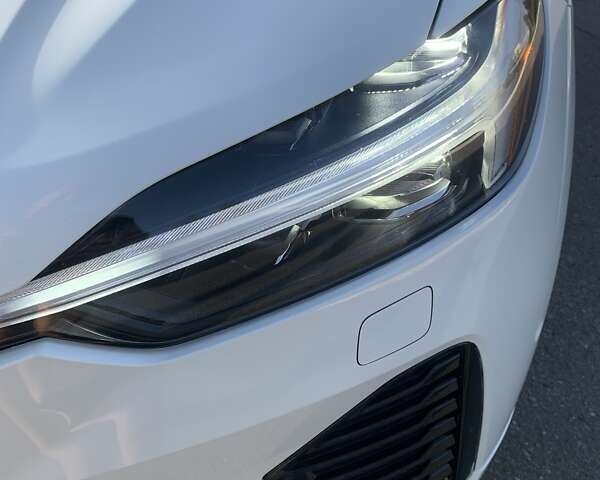 Белый Вольво ХС60, объемом двигателя 2 л и пробегом 6 тыс. км за 37200 $, фото 6 на Automoto.ua