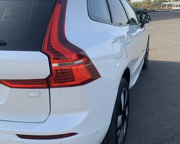 Белый Вольво ХС60, объемом двигателя 2 л и пробегом 6 тыс. км за 37200 $, фото 28 на Automoto.ua