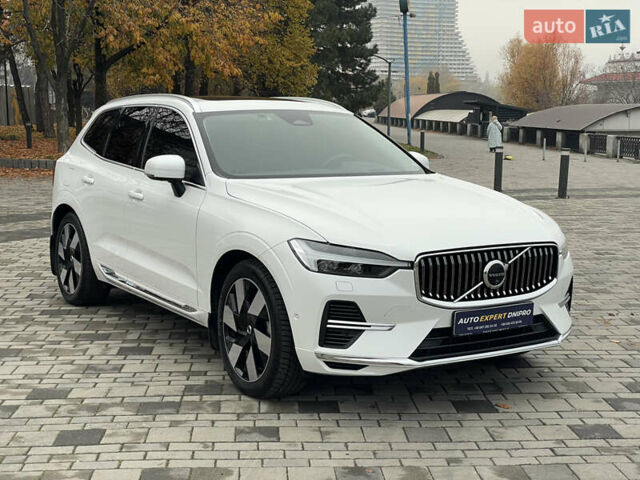 Белый Вольво ХС60, объемом двигателя 2 л и пробегом 15 тыс. км за 66000 $, фото 65 на Automoto.ua