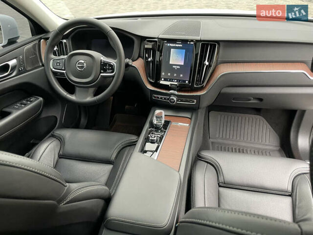 Белый Вольво ХС60, объемом двигателя 2 л и пробегом 15 тыс. км за 66000 $, фото 32 на Automoto.ua