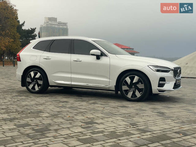 Белый Вольво ХС60, объемом двигателя 2 л и пробегом 15 тыс. км за 66000 $, фото 8 на Automoto.ua