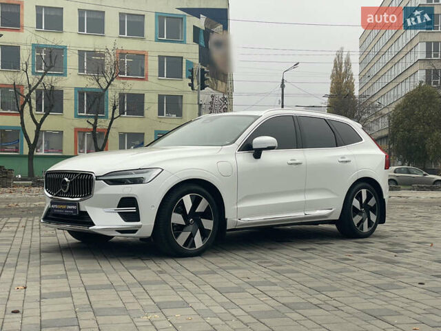 Белый Вольво ХС60, объемом двигателя 2 л и пробегом 15 тыс. км за 66000 $, фото 19 на Automoto.ua