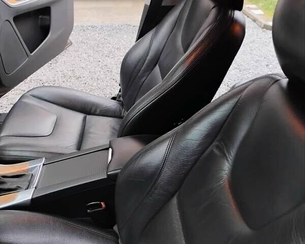 Бежевый Вольво ХС60, объемом двигателя 2.4 л и пробегом 288 тыс. км за 19000 $, фото 16 на Automoto.ua