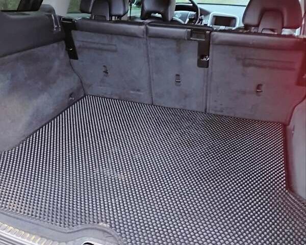 Бежевый Вольво ХС60, объемом двигателя 2.4 л и пробегом 288 тыс. км за 19000 $, фото 8 на Automoto.ua