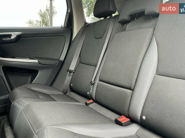 Бежевый Вольво ХС60, объемом двигателя 2.5 л и пробегом 258 тыс. км за 15999 $, фото 21 на Automoto.ua