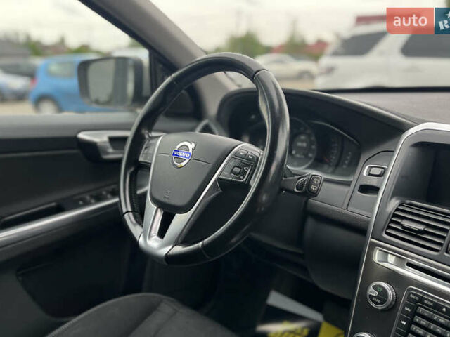 Бежевый Вольво ХС60, объемом двигателя 2.5 л и пробегом 258 тыс. км за 15999 $, фото 26 на Automoto.ua