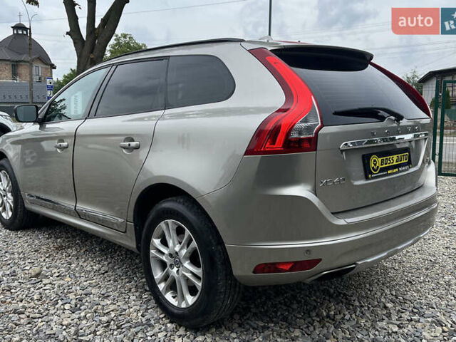 Бежевый Вольво ХС60, объемом двигателя 2.5 л и пробегом 258 тыс. км за 15999 $, фото 2 на Automoto.ua