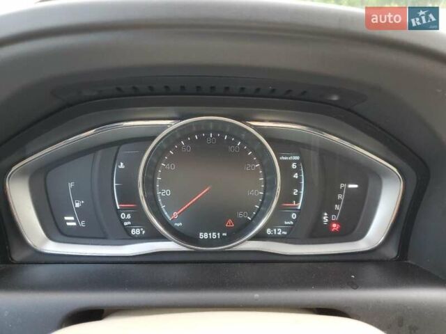 Бежевий Вольво ХС60, об'ємом двигуна 2.95 л та пробігом 93 тис. км за 3000 $, фото 8 на Automoto.ua