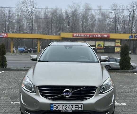 Бежевый Вольво ХС60, объемом двигателя 2.5 л и пробегом 131 тыс. км за 16300 $, фото 3 на Automoto.ua