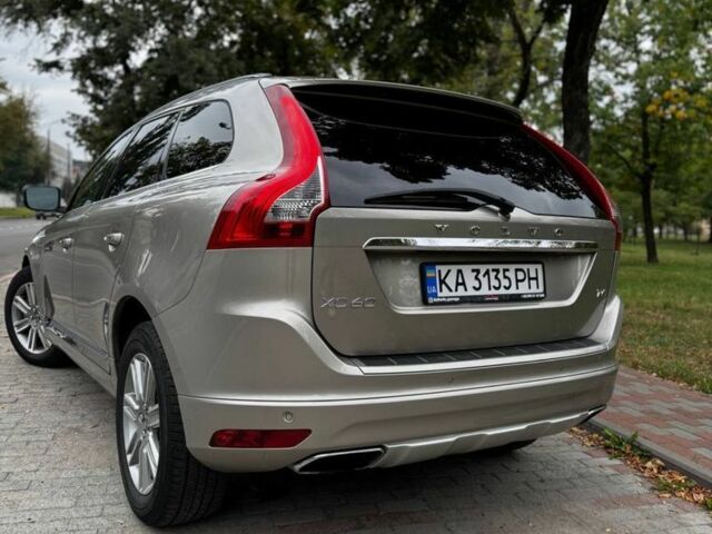 Бежевый Вольво ХС60, объемом двигателя 2 л и пробегом 210 тыс. км за 16500 $, фото 7 на Automoto.ua