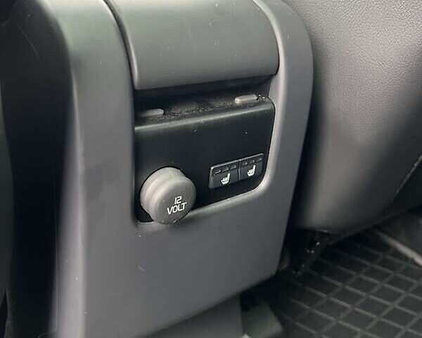 Бежевый Вольво ХС60, объемом двигателя 2.5 л и пробегом 131 тыс. км за 16300 $, фото 25 на Automoto.ua