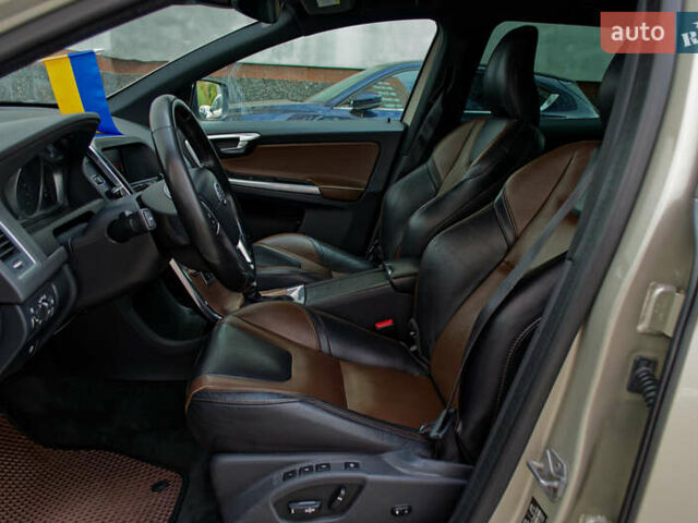 Бежевий Вольво ХС60, об'ємом двигуна 2.4 л та пробігом 215 тис. км за 29700 $, фото 15 на Automoto.ua