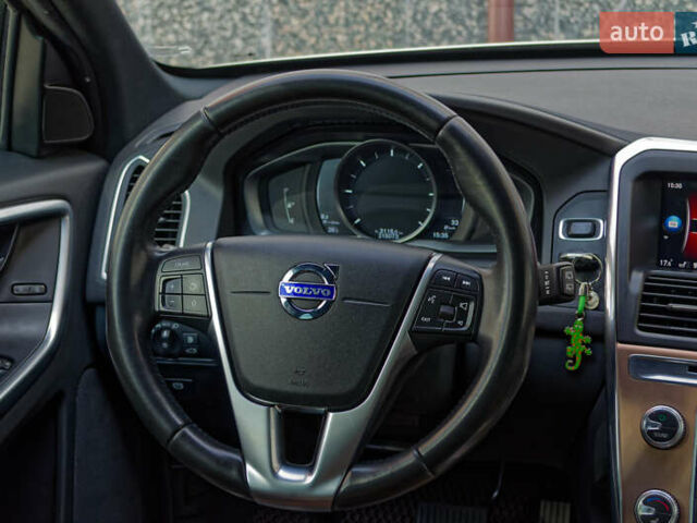 Бежевий Вольво ХС60, об'ємом двигуна 2.4 л та пробігом 215 тис. км за 29700 $, фото 26 на Automoto.ua