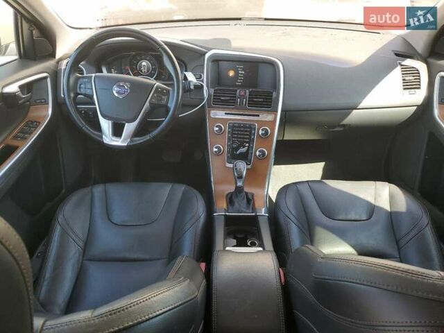 Бежевый Вольво ХС60, объемом двигателя 1.97 л и пробегом 109 тыс. км за 2000 $, фото 7 на Automoto.ua