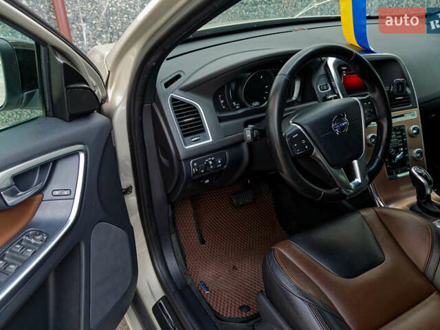 Бежевий Вольво ХС60, об'ємом двигуна 2.4 л та пробігом 215 тис. км за 29700 $, фото 17 на Automoto.ua