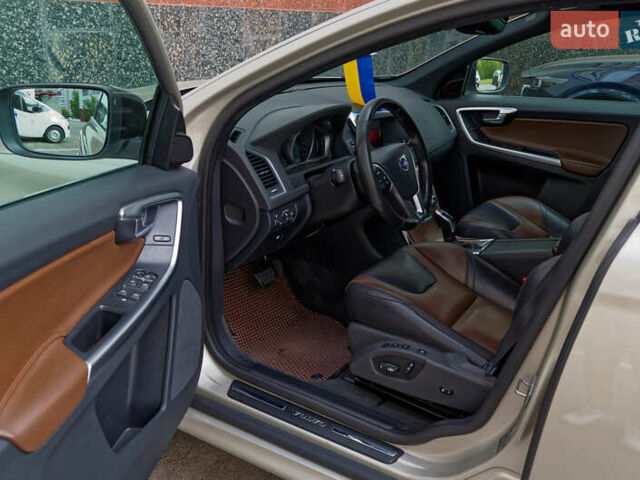 Бежевий Вольво ХС60, об'ємом двигуна 2.4 л та пробігом 215 тис. км за 29700 $, фото 11 на Automoto.ua