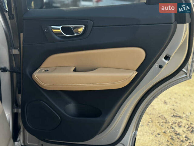 Бежевый Вольво ХС60, объемом двигателя 2 л и пробегом 6 тыс. км за 55000 $, фото 48 на Automoto.ua