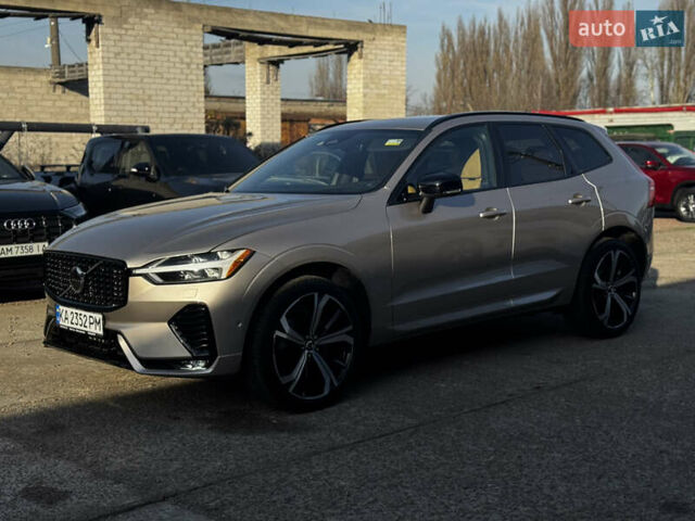 Бежевый Вольво ХС60, объемом двигателя 2 л и пробегом 6 тыс. км за 55000 $, фото 2 на Automoto.ua