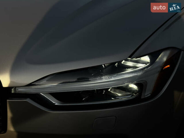 Бежевый Вольво ХС60, объемом двигателя 2 л и пробегом 6 тыс. км за 55000 $, фото 13 на Automoto.ua