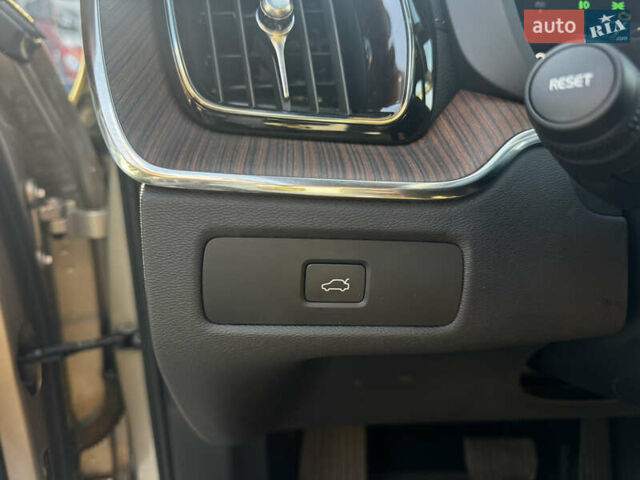 Бежевый Вольво ХС60, объемом двигателя 2 л и пробегом 6 тыс. км за 55000 $, фото 28 на Automoto.ua