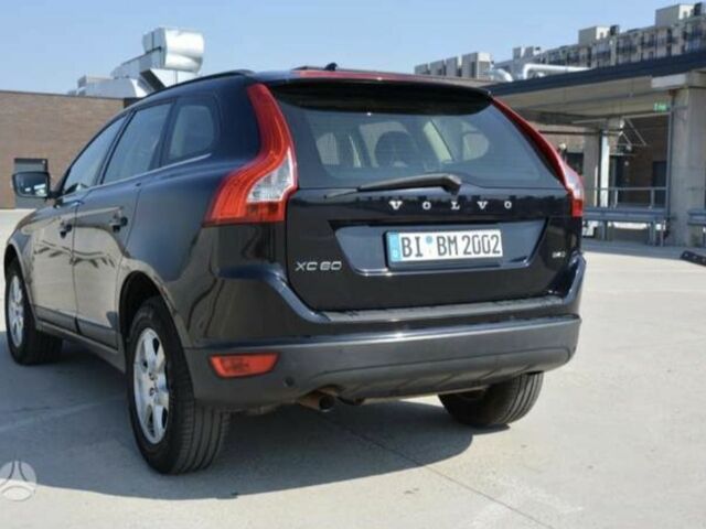 Чорний Вольво ХС60, об'ємом двигуна 2.4 л та пробігом 334 тис. км за 9983 $, фото 4 на Automoto.ua