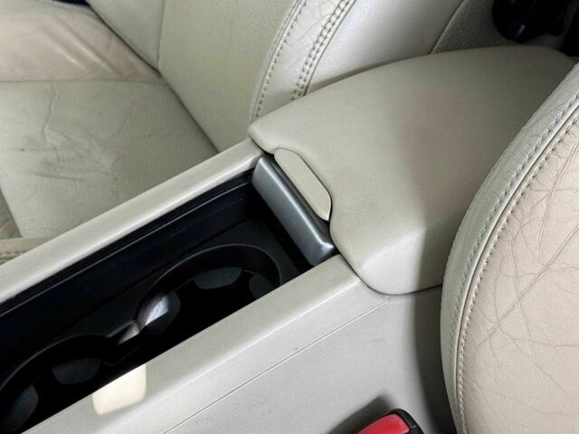 Черный Вольво ХС60, объемом двигателя 2.4 л и пробегом 260 тыс. км за 10000 $, фото 13 на Automoto.ua