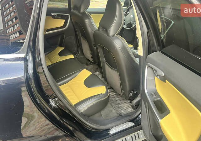 Черный Вольво ХС60, объемом двигателя 2.4 л и пробегом 290 тыс. км за 13999 $, фото 31 на Automoto.ua