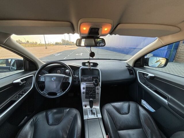 Черный Вольво ХС60, объемом двигателя 2.4 л и пробегом 160 тыс. км за 15500 $, фото 7 на Automoto.ua