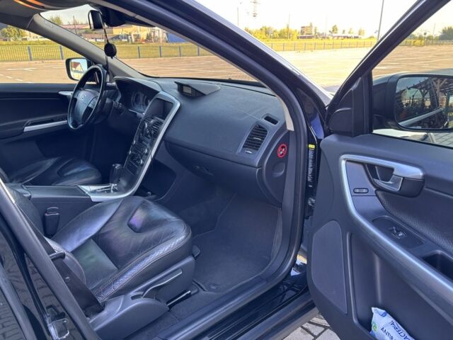 Черный Вольво ХС60, объемом двигателя 2.4 л и пробегом 160 тыс. км за 15500 $, фото 6 на Automoto.ua