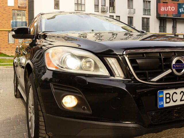 Чорний Вольво ХС60, об'ємом двигуна 2.4 л та пробігом 200 тис. км за 12300 $, фото 6 на Automoto.ua
