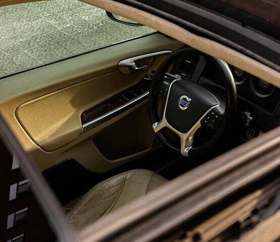 Чорний Вольво ХС60, об'ємом двигуна 2.4 л та пробігом 200 тис. км за 12300 $, фото 28 на Automoto.ua