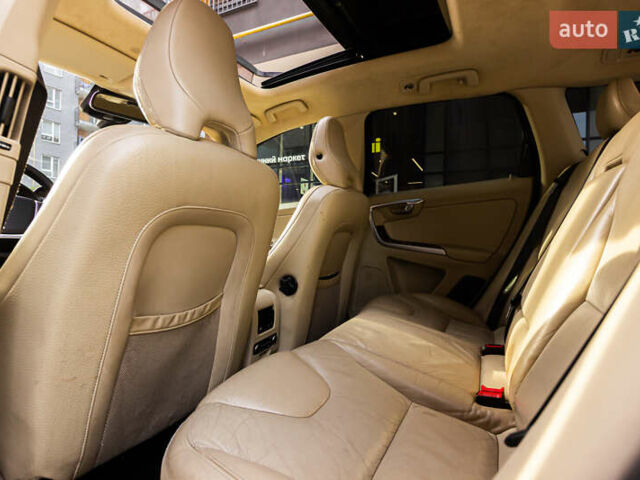 Чорний Вольво ХС60, об'ємом двигуна 2.4 л та пробігом 200 тис. км за 12300 $, фото 24 на Automoto.ua