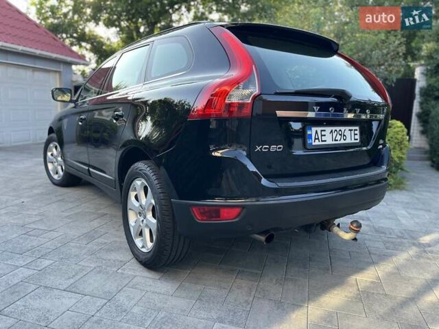 Чорний Вольво ХС60, об'ємом двигуна 2.4 л та пробігом 425 тис. км за 13000 $, фото 28 на Automoto.ua