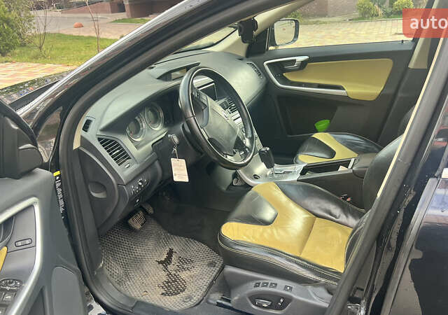 Черный Вольво ХС60, объемом двигателя 2.4 л и пробегом 290 тыс. км за 13999 $, фото 18 на Automoto.ua