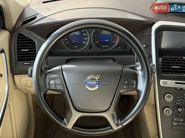 Вольво ХС60 2009 в Одессе на Automoto.ua Черный Вольво ХС60, объемом двигателя 2.4 л и пробегом 260 тыс. км за 14190 $, фото 18 на Automoto.ua