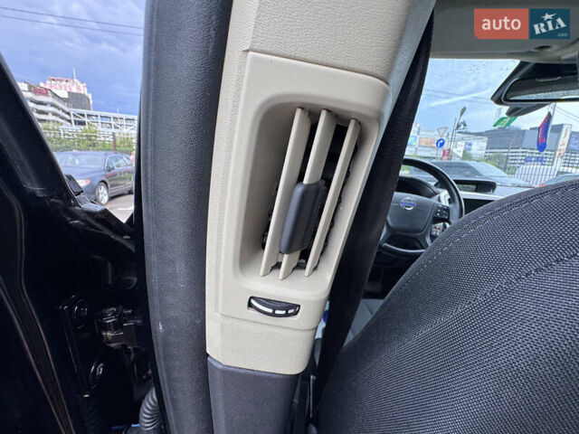 Черный Вольво ХС60, объемом двигателя 2.4 л и пробегом 254 тыс. км за 16400 $, фото 45 на Automoto.ua